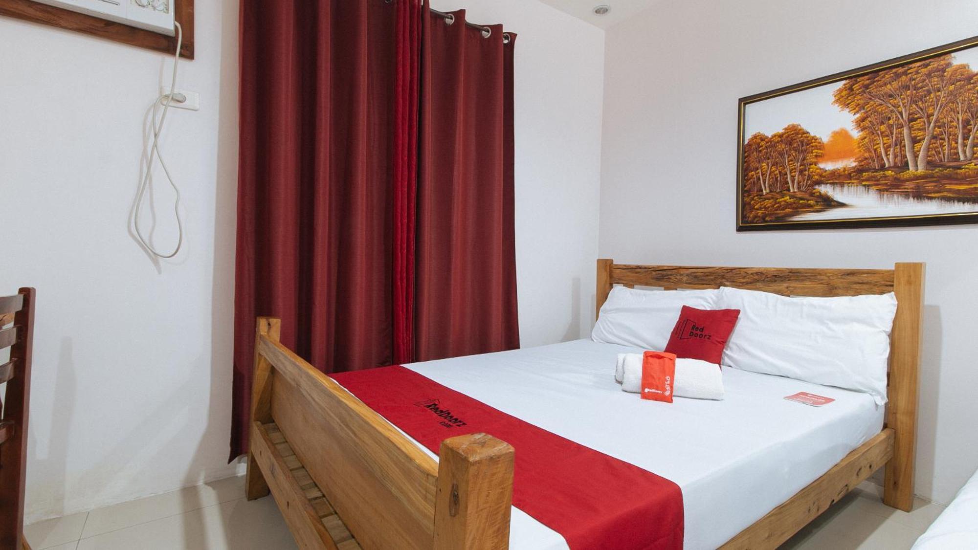 Reddoorz Plus @ Jollydays Hotel Nueva Ecija San Jose  Extérieur photo