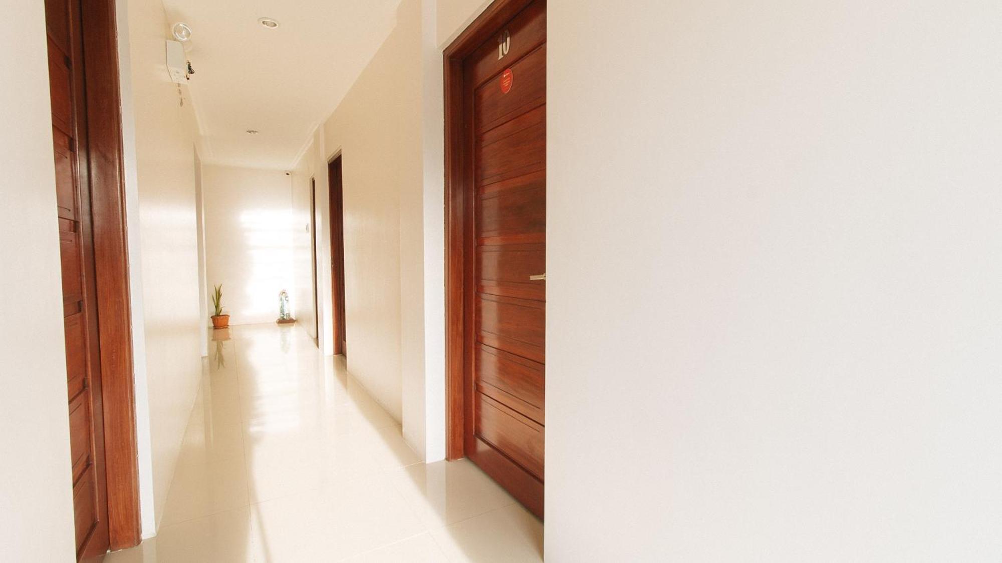 Reddoorz Plus @ Jollydays Hotel Nueva Ecija San Jose  Extérieur photo